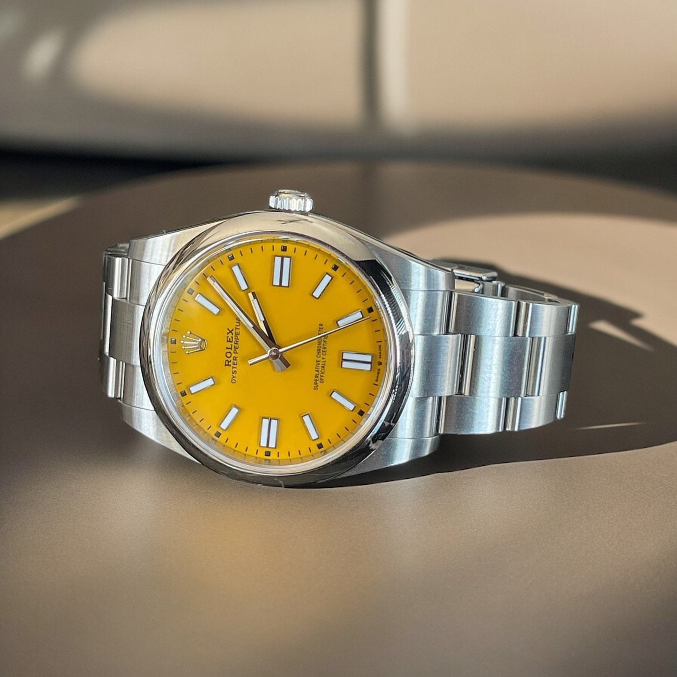 Rolex Oyster Perpetual 124300 - Yellow